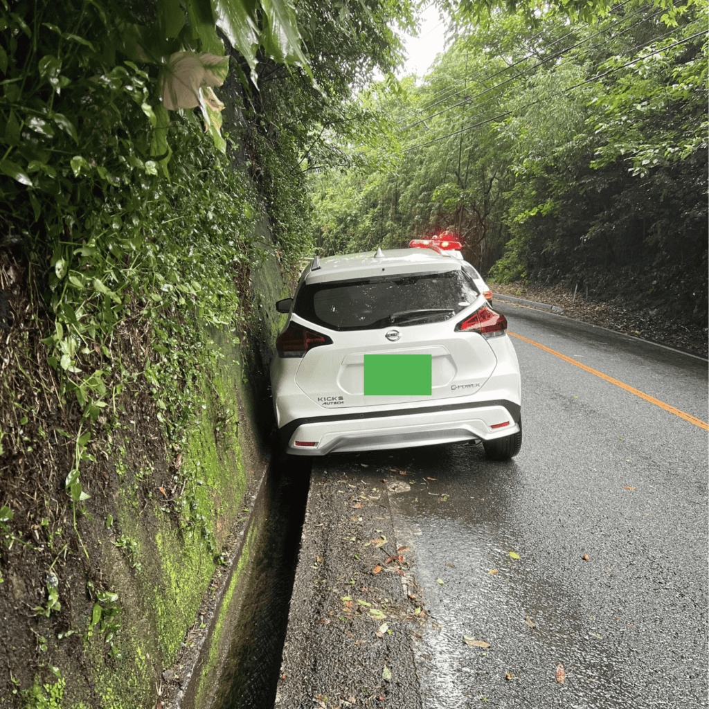 施工例｜脱輪トラブルの車両の画像